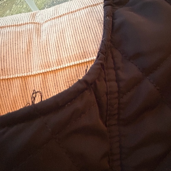 Cambridge Dry Goods vest with faux fur trim - Picture 9 of 9